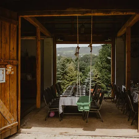 Na Lipowych Wzgórzach Casa de Férias Marcowka