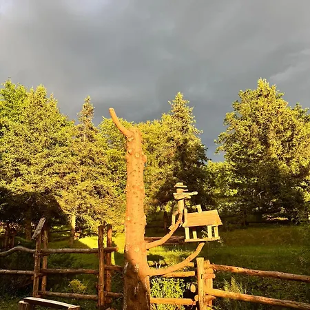 Na Lipowych Wzgórzach Casa de Férias Marcowka